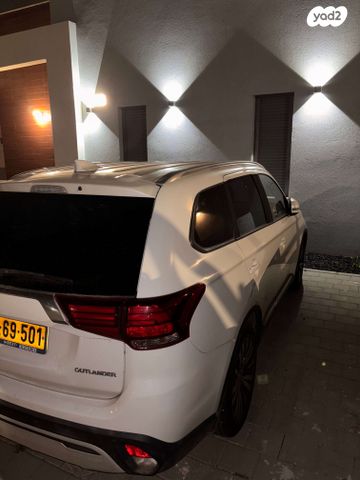 מיצובישי אאוטלנדר