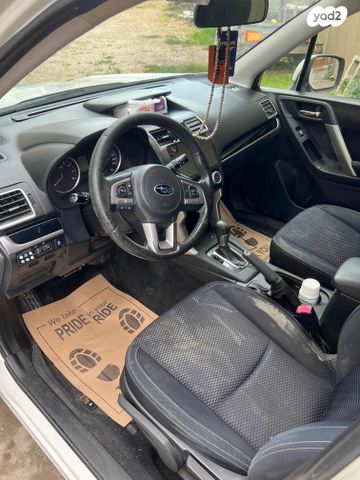 סובארו פורסטר