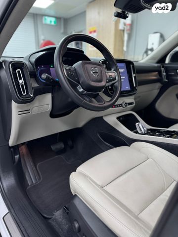 וולוו XC40