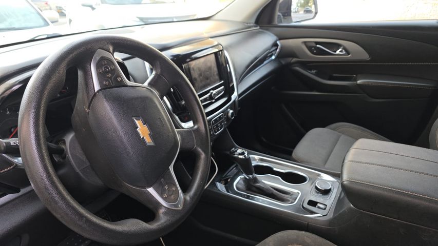 מודעת רכב שברולט טראוורס