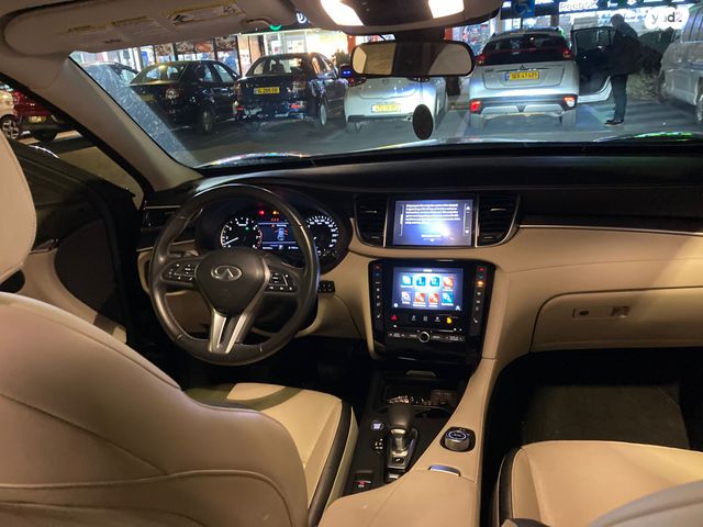 אינפיניטי QX50