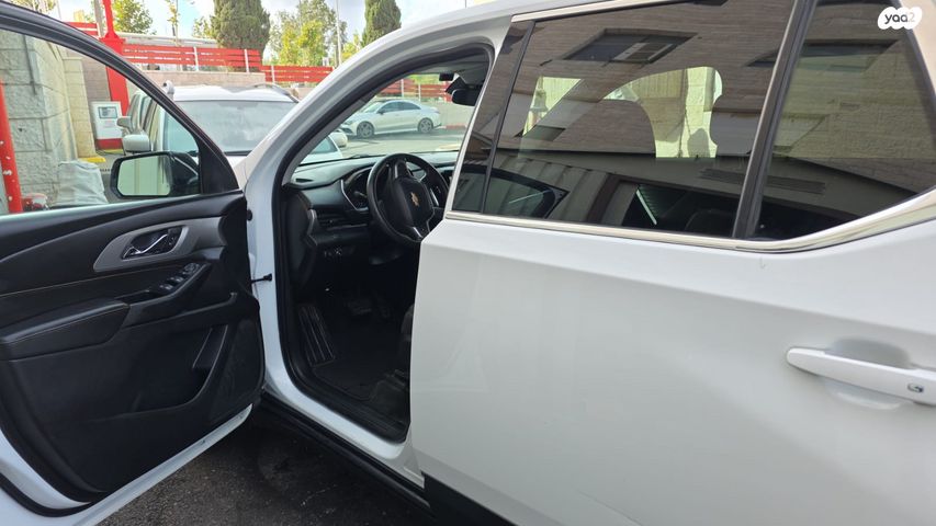 שברולט טראוורס