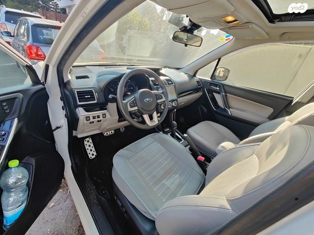 סובארו פורסטר