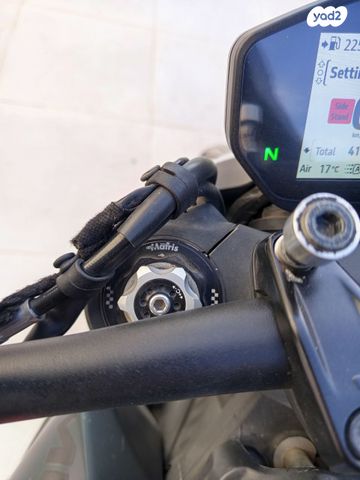 דוקאטי מונסטר 937