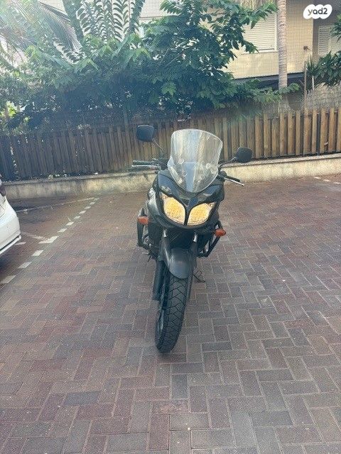 סוזוקי DL650A וי-סטרום