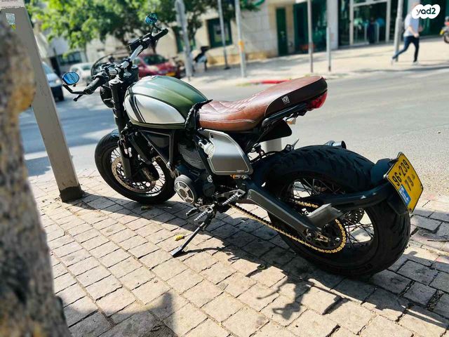 דוקאטי סקרמבלר Night Shift 800