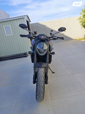 דוקאטי מונסטר 937