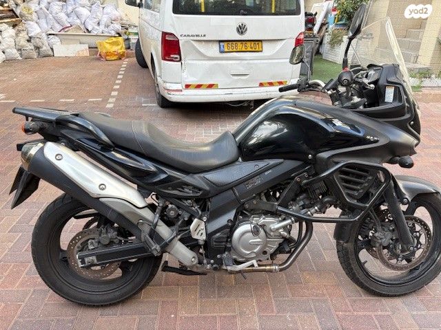 סוזוקי DL650A וי-סטרום