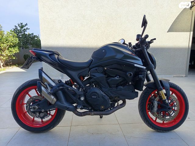 מודעת רכב דוקאטי מונסטר 937