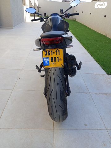 דוקאטי מונסטר 937