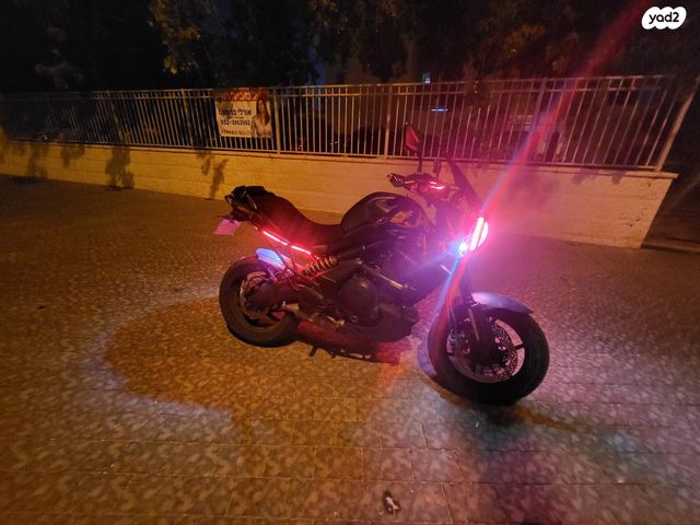 קאוואסאקי Versys 650