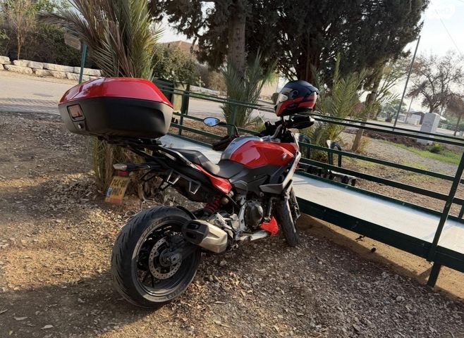 ב.מ.וו F900XR