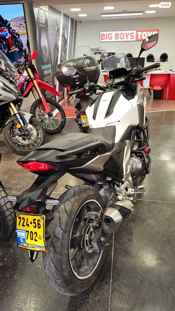 הונדה NC750X DCT