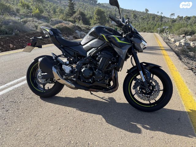 קאוואסאקי Z900