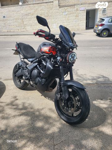 קאוואסאקי Versys 650