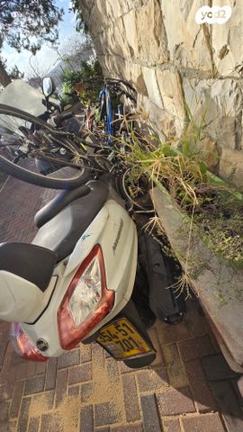 מודעת רכב סאן יאנג מקסים 600