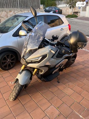 הונדה X-ADV750