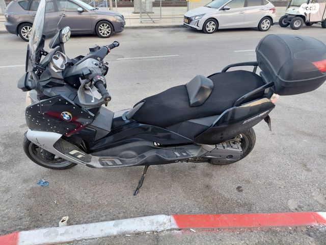 ב.מ.וו C 650 GT