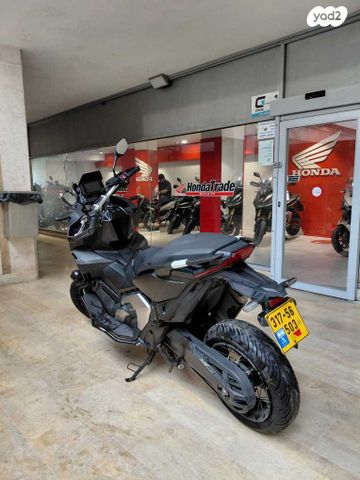 הונדה X-ADV750