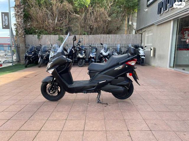 סאן יאנג ג'וי רייד 200