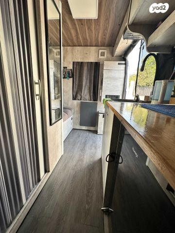 ממונע אוטוקראוון