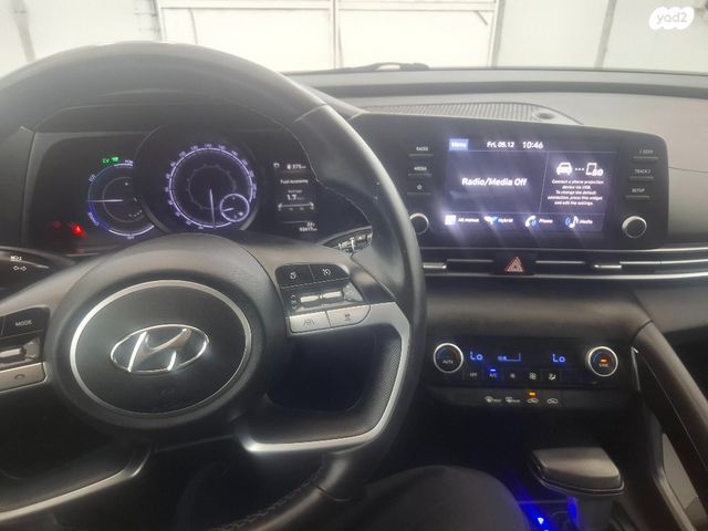 יונדאי אלנטרה