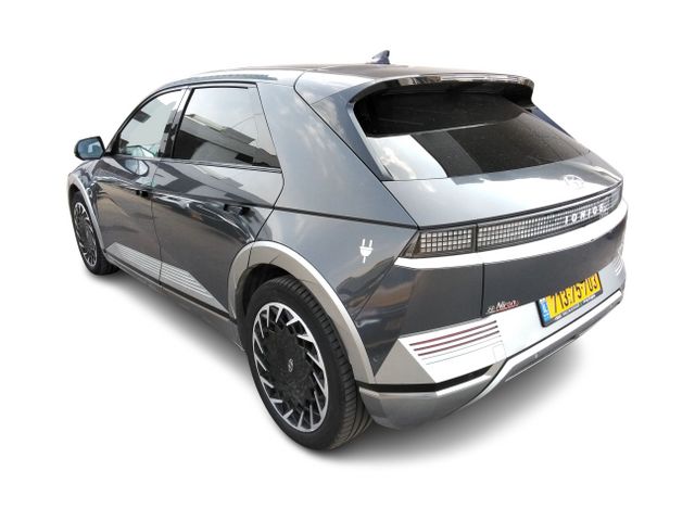 יונדאי איוניק 5