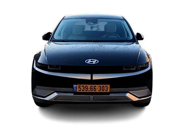 יונדאי איוניק 5