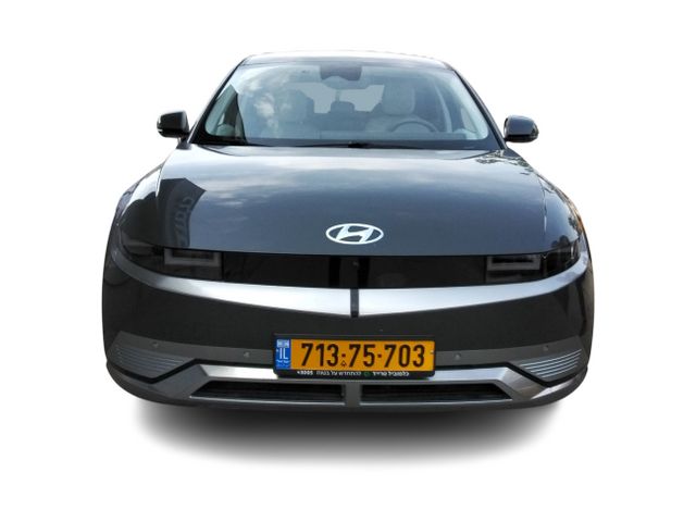 יונדאי איוניק 5