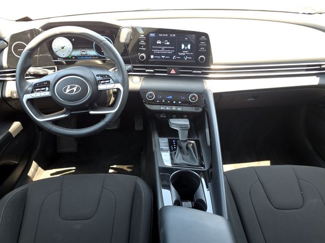 יונדאי אלנטרה