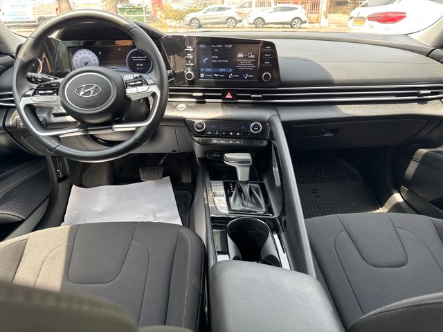 יונדאי אלנטרה