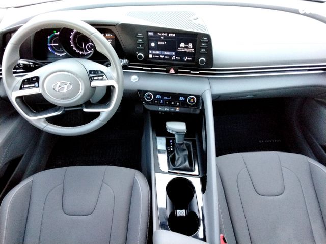 יונדאי אלנטרה