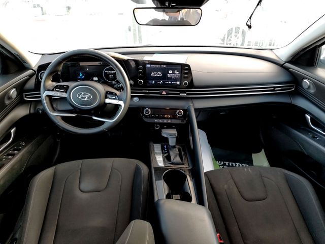 יונדאי אלנטרה