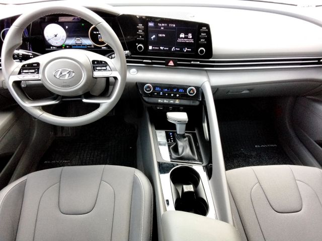 יונדאי אלנטרה