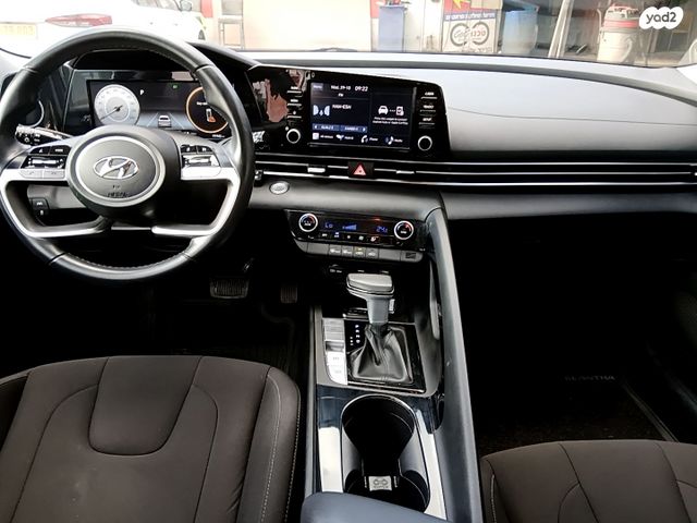 יונדאי אלנטרה