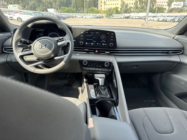 יונדאי אלנטרה