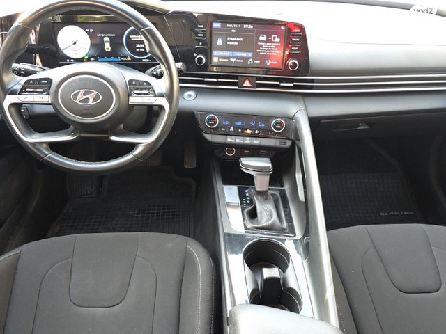 יונדאי אלנטרה