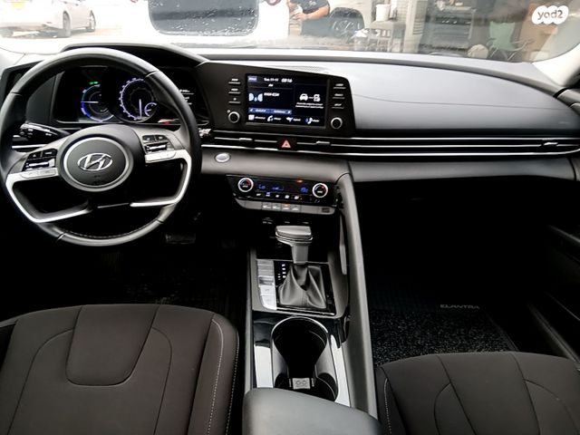 יונדאי אלנטרה