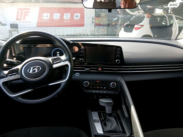 יונדאי אלנטרה