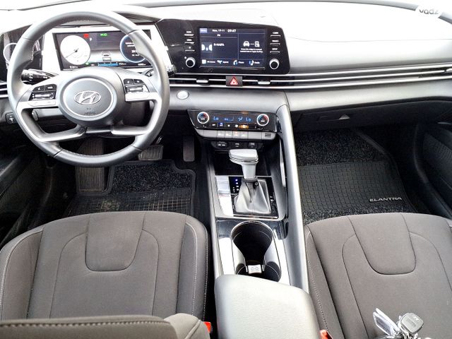 יונדאי אלנטרה