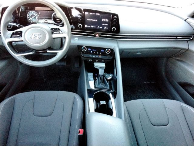 יונדאי אלנטרה