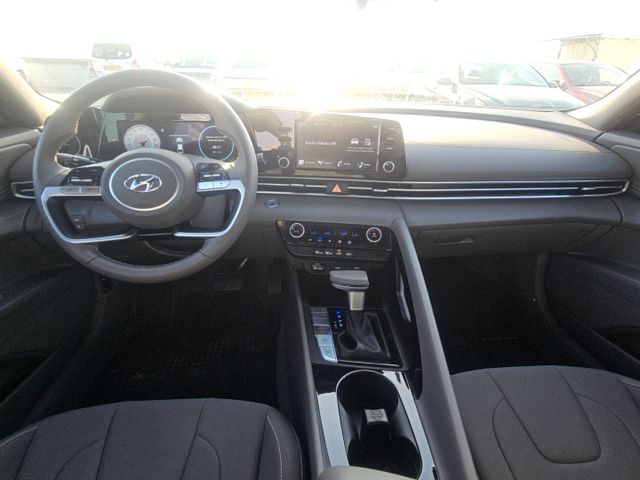 יונדאי אלנטרה