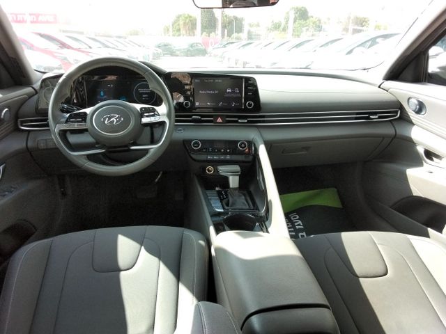 יונדאי אלנטרה