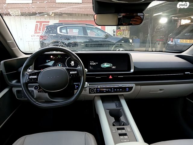 יונדאי איוניק 6