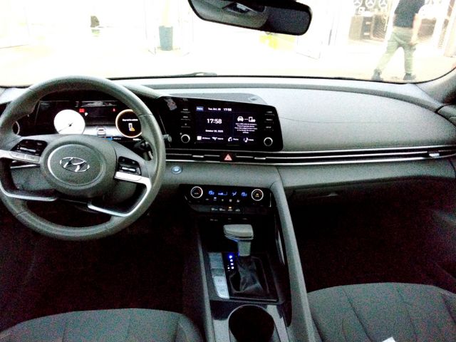 יונדאי אלנטרה