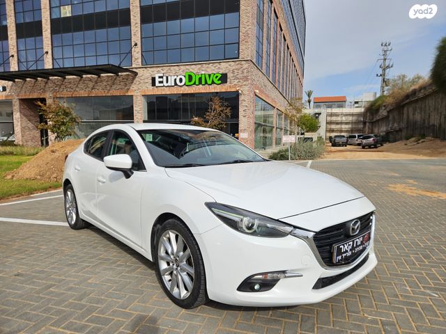 מודעת רכב מאזדה 3