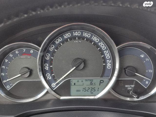 טויוטה קורולה