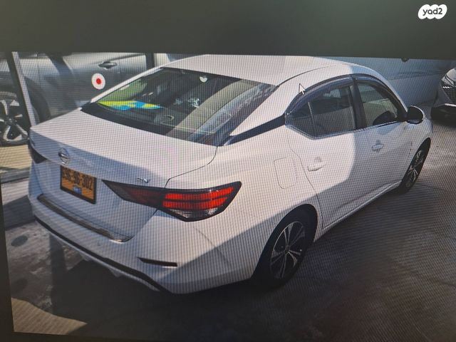 ניסאן סנטרה