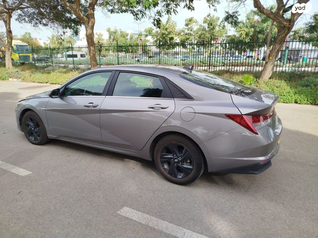 יונדאי אלנטרה