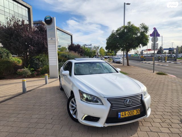 לקסוס LS